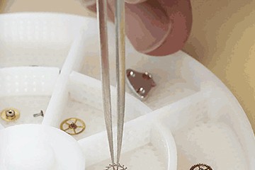 贵阳劳力士表机芯洗油多少钱